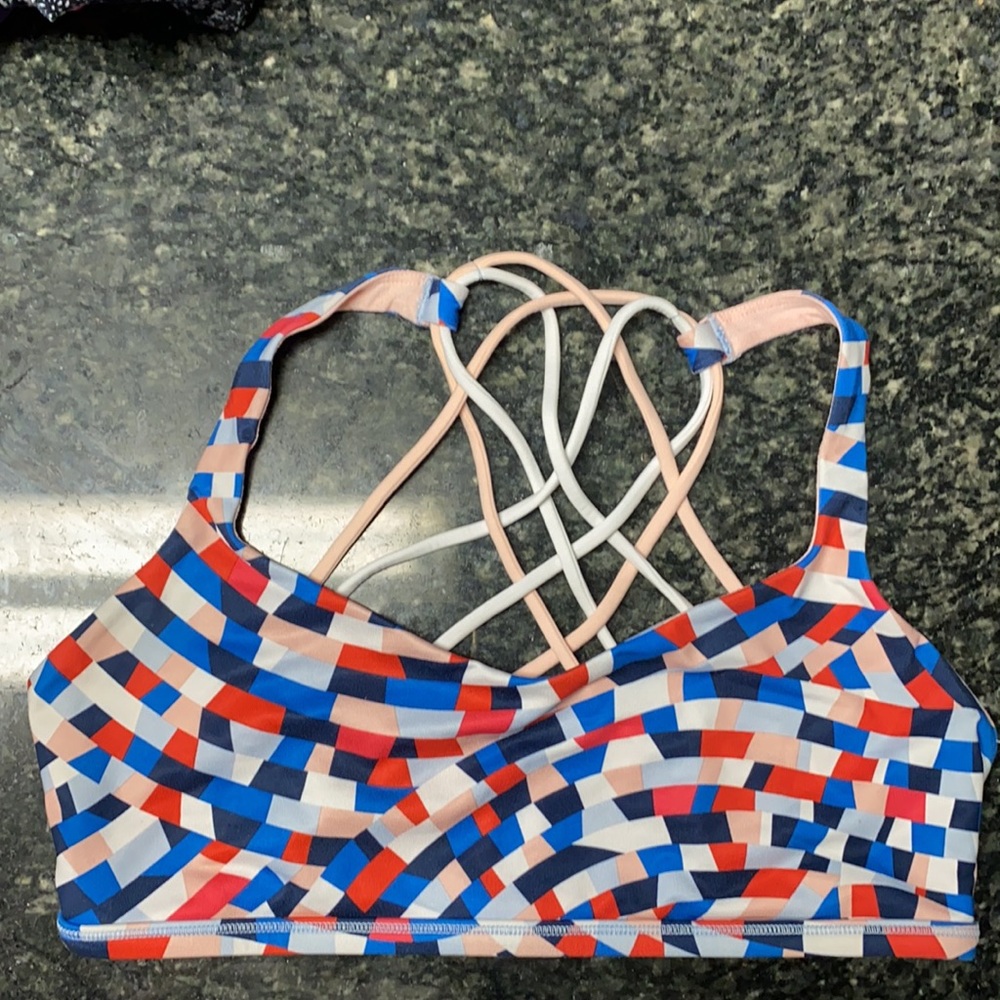 Lululemon Free to be Wild Sports Bra Size 10